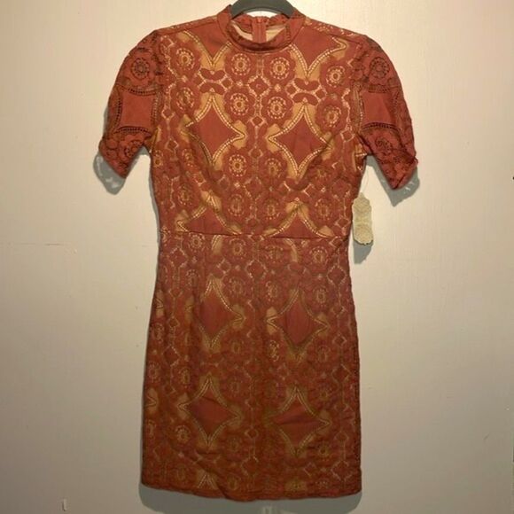 Altar’d State- NWT Allegra Rosewood Mock Neck Lace Dress Back Zipper- Size Small - Picture 2 of 10